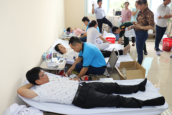 Bệnh viện quân y 120 tổ chức Ngày hội hiến máu tình nguyện