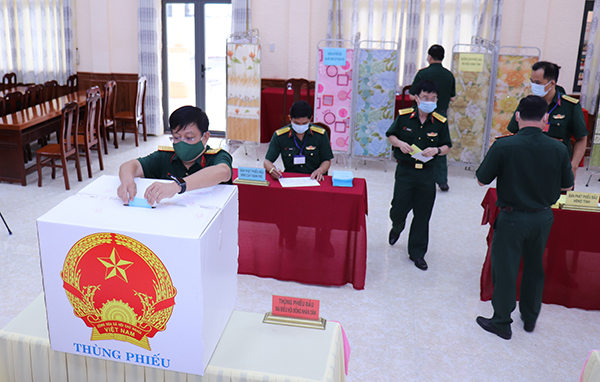 Ngày hội bầu cử tại Bệnh viện quân y 120