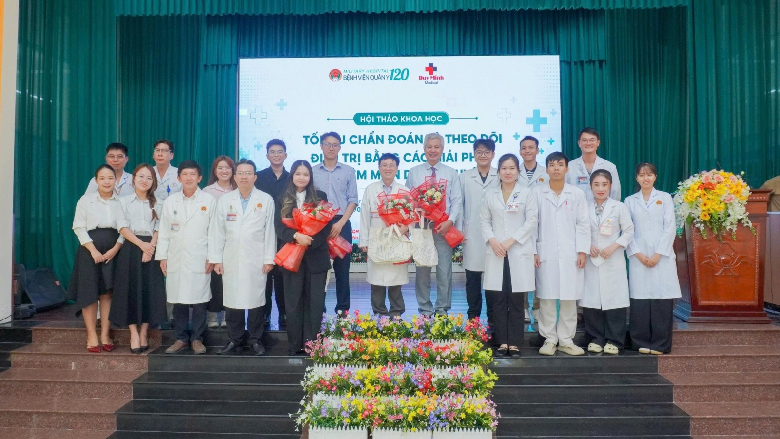 SINH HOẠT KHOA HỌC CHUYÊN ĐỀ HOẠT ĐỘNG THƯỜNG XUYÊN CỦA BỆNH VIỆN QUÂN Y 120 NHẰM NÂNG CAO CHẤT LƯỢNG CHUYÊN MÔN CHO ĐỘI NGŨ NHÂN VIÊN Y TẾ