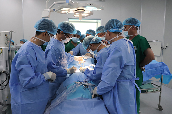 Sinh hoạt khoa học chuyên đề cập nhật về phẫu thuật tuyến giáp