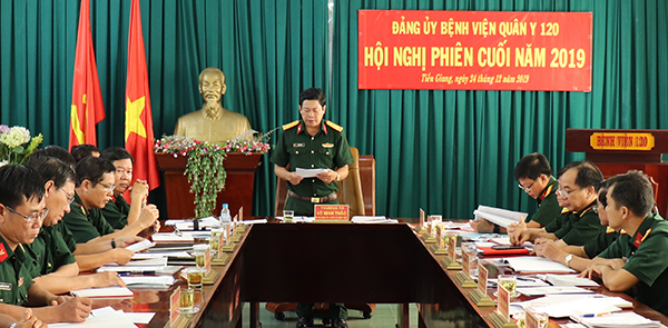 Hội nghị phiên cuối năm Đảng ủy Bệnh viện quân 120