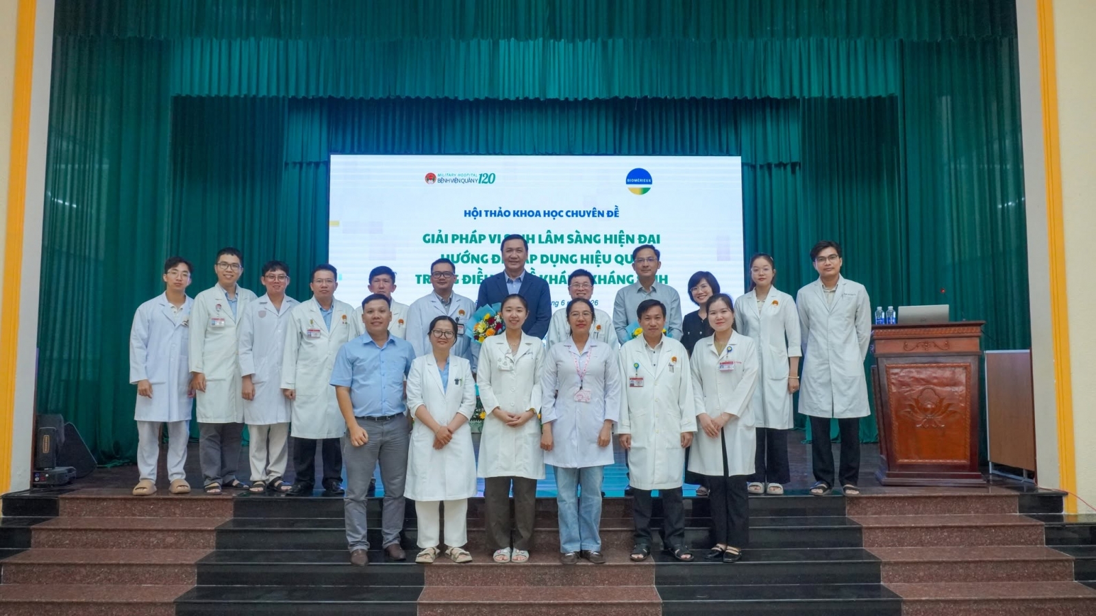HỘI THẢO GIẢI PHÁP VI SINH LÂM SÀNG HIỆN ĐẠI