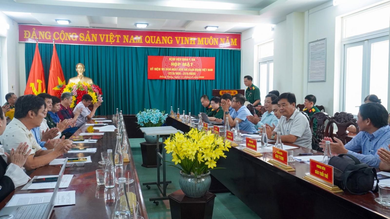 VIẾT TIẾP NHỮNG CÂU CHUYỆN ĐẸP VÌ SỨC KHỎE CỘNG ĐỒNG