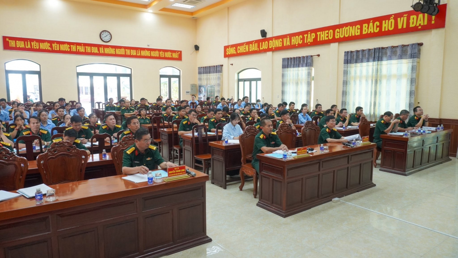 ĐÁNH GIÁ TOÀN DIỆN, THỐNG NHẤT HÀNH ĐỘNG CHO CHẶNG ĐƯỜNG PHÍA TRƯỚC