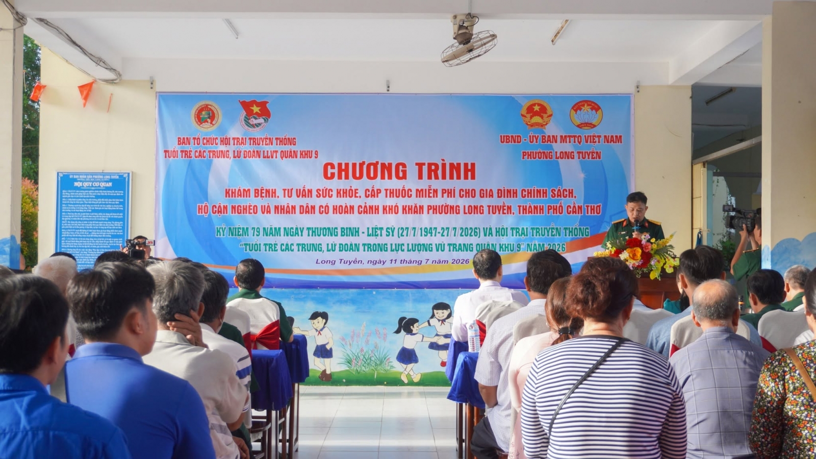 TRAO YÊU THƯƠNG – GỬI SỨC KHỎE: BỆNH VIỆN QUÂN Y 120 KHÁM BỆNH, CẤP THUỐC MIỄN PHÍ VÀ TRAO 200 PHẦN QUÀ Ý NGHĨA