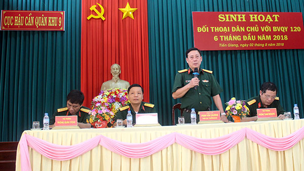 Thủ trưởng Cục Hậu cần đối thoại dân chủ cơ sở với cán bộ, CNV Bệnh viện 6 tháng đầu năm 2018