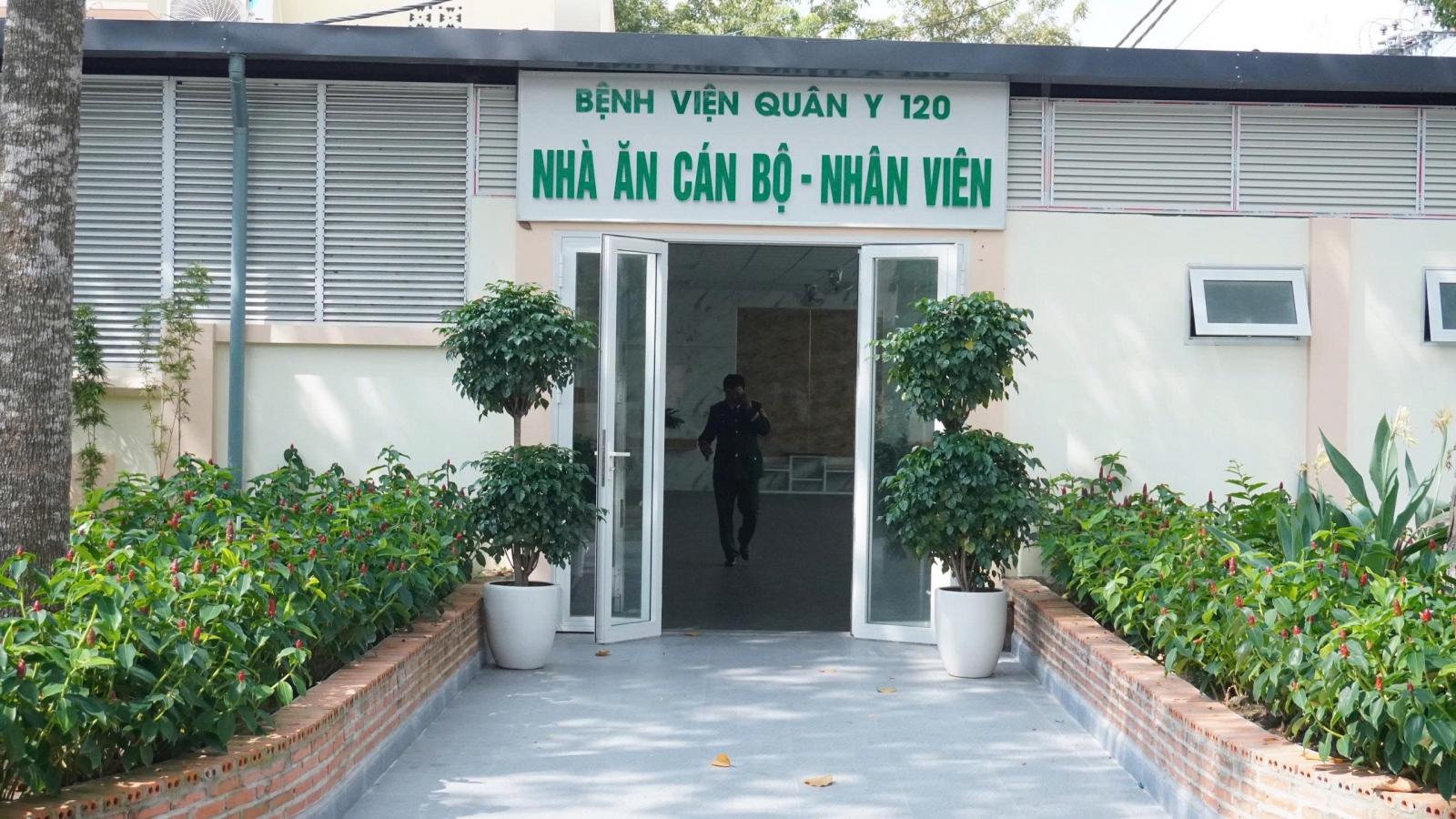 Bệnh viện Quân y 120 hỗ trợ 210 suất ăn nhân kỷ niệm 81 năm Ngày thành lập Quân đội nhân dân Việt Nam