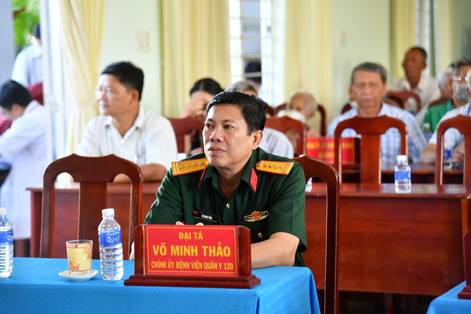 Bộ Tư lệnh Quân khu 9 thăm, khám bệnh, tặng quà gia đình chính sách, hộ nghèo