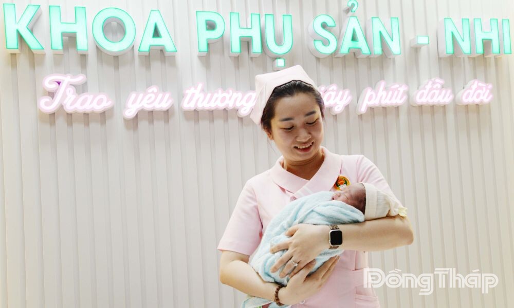 Bệnh viện Quân y 120: Đón bé sơ sinh đầu tiên tại Khoa Sản Nhi