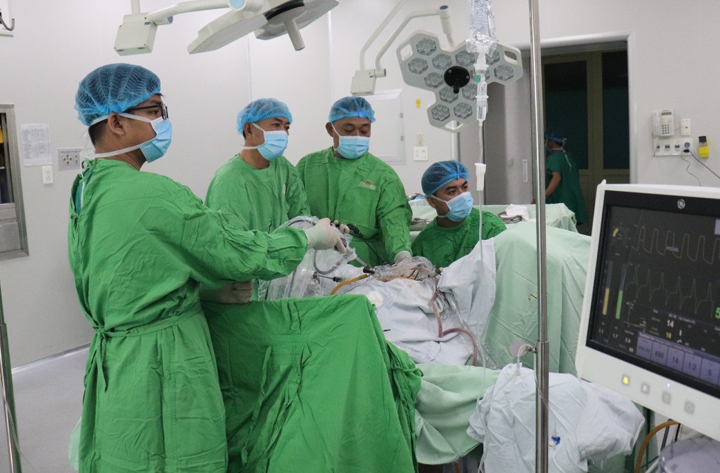 Bệnh viện quân y 120 áp dụng thành công phẫu thuật cắt tử cung bằng phương pháp nội soi giúp điều trị u xơ tử cung