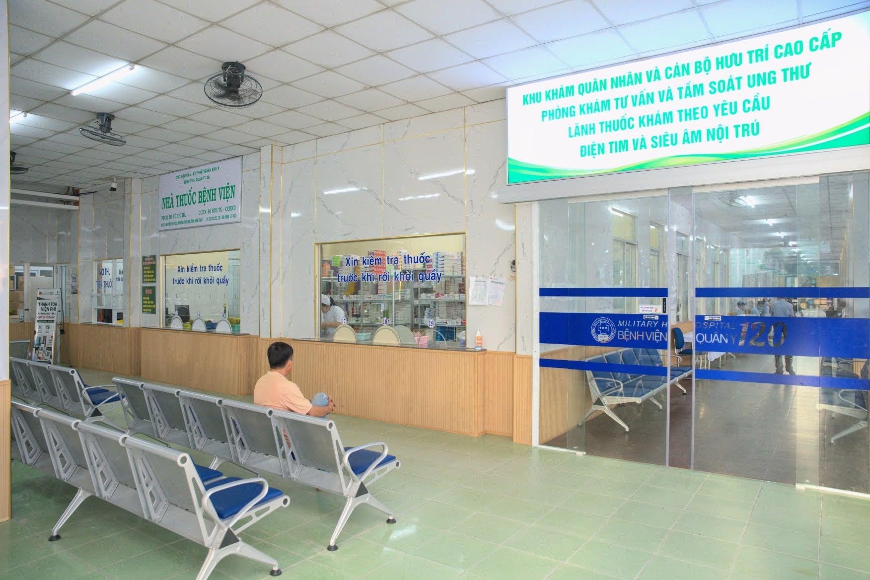 NÂNG CAO CHẤT LƯỢNG PHỤC VỤ VỚI KHU KHÁM MỚI DÀNH CHO QUÂN NHÂN VÀ CÁN BỘ HƯU TRÍ CAO CẤP
