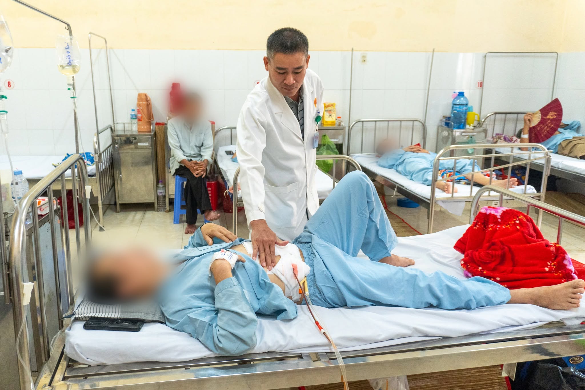 MẤT GẦN 1 LÍT MÁU DO CHẤN THƯƠNG BỤNG: CA PHẪU THUẬT CẤP CỨU KỊP THỜI TẠI BỆNH VIỆN QUÂN Y 120